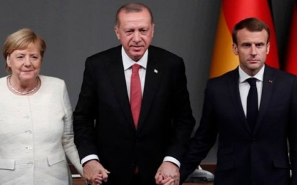 Ο Ερντογάν πρέπει να αποχωρήσει για να υπάρξει ειρήνη στην περιοχή