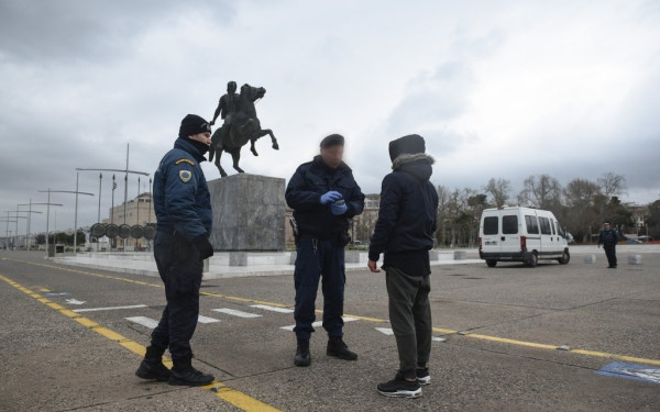 Χιλιάδες παραβάσεις της καραντίνας και την Παρασκευή