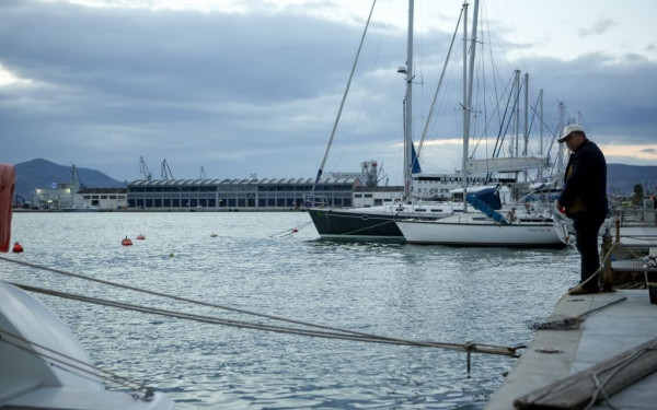 Να κλείσουν τα καταστήματα ζητά ο Εμπορικός Σύλλογος Βόλου