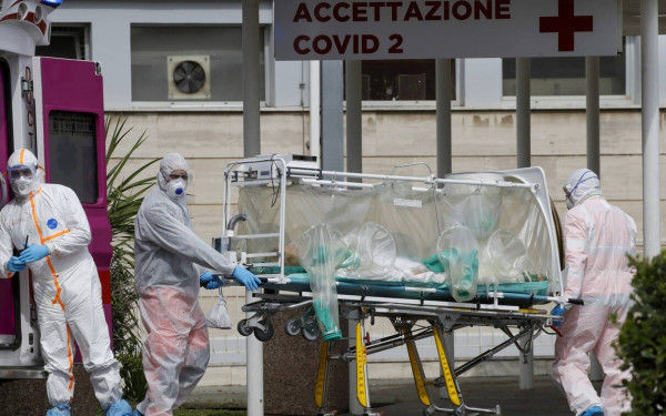 Κορονοϊός: Έσπασε το φράγμα των δύο εκατ. θανάτων