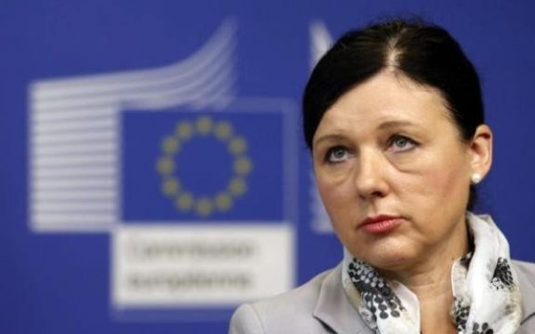 ΕΕ: Όλη η Ευρώπη παρακολουθεί τι συμβαίνει στην Ουγγαρία