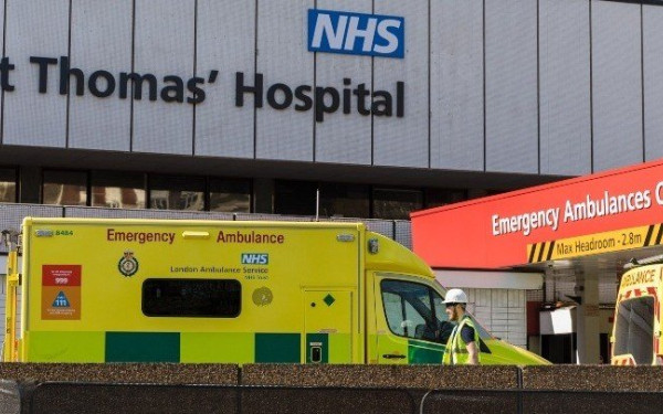 «Νοσεί» η υγεία στη Βρετανία: Με απεργία 72 ωρών τον Μάρτιο «απειλεί» και το κατώτερο ιατρικό προσωπικό