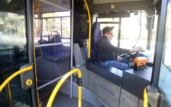 Λαϊκή Συσπείρωση: Απαράδεκτη μεθόδευση της διοίκησης Ζέρβα η αγορά λεωφορείων για τον ΟΑΣΘ