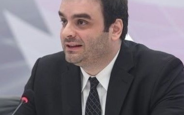 «Να προσαρμοσθούν οι δήμοι στα δεδομένα της ψηφιοποίησης», ζητά ο Κυρ. Πιερρακάκης