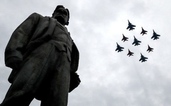 Νίκος Αποστολόπουλος: Το πρόγραμμα "Μνήμες από την Κατοχή στην Ελλάδα πρέπει να χρηματοδοτήσει η Γερμανία"