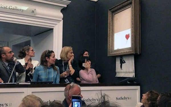 H φάρσα του αιώνα από τον Banksy (video)