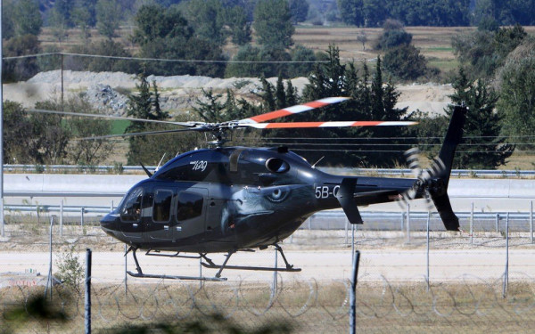 Αεροδιακομιδή Έλληνα ναυτικού από πλοίο