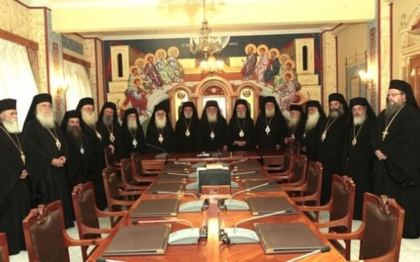 Ιερά Σύνοδος: Έκτακτη συνεδρίαση για το γάμο των ομόφυλων ζευγαριών και την τεκνοθεσία