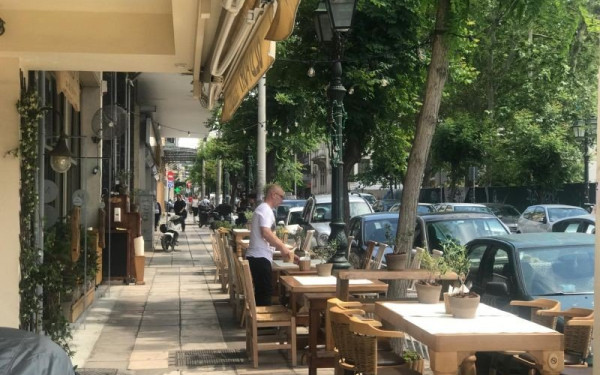 «Άλμα» του τζίρου τον Οκτώβριο σε ξενοδοχεία και εστίαση