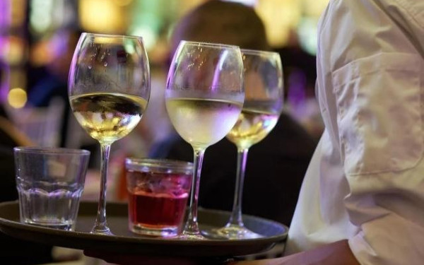 Θεσσαλονίκη: Μπαράζ ελέγχων σε καταστήματα υγειονομικού ενδιαφέροντος για την τήρηση της ασφαλιστικής νομοθεσίας