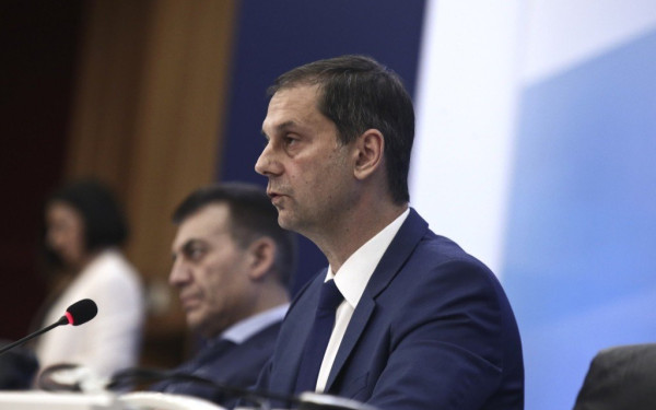 Χ. Θεοχάρης: Θα αλλάξουμε τα επιτόκια των ρυθμίσεων για όσους έχουν ήδη προχωρήσει στις ρυθμίσεις με το αυξημένο επιτόκιο