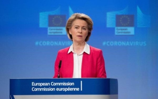 Αμοιβαιότητα και ειλικρίνεια στις εξαγωγές εμβολίων ζητά η Ούρσουλα φον ντερ Λάιεν 