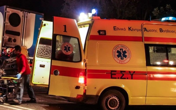 Αθήνα: Θανατηφόρο τροχαίο στη Νίκαια - Μηχανή παρέσυρε και σκότωσε ηλικιωμένο πεζό Αθήνα: Θανατηφόρο τροχαίο στη Νίκαια - Μηχανή παρέσυρε και σκότωσε ηλικιωμένο πεζό