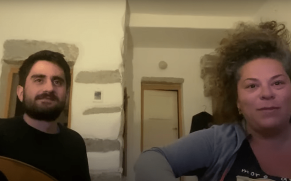 Η Ματούλα Ζαμάνη τραγουδά για το περιβάλλον