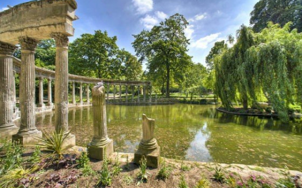  Γαλλία: Οι κάτοικοι του Παρισιού επισκέφθηκαν και πάλι τα πάρκα και τους δημόσιους κήπους