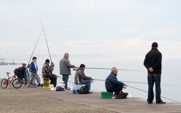 Για πάνω από ένα μήνα απαγορεύτηκε το ψάρεμα στην Κεντρική Μακεδονία