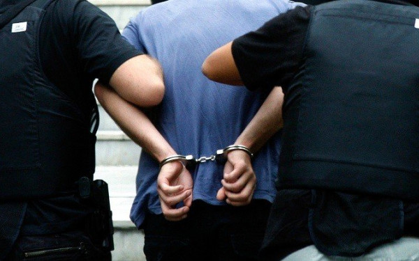 Θεσσαλονίκη: Συνελήφθη 34χρονος που καταζητούνταν με Ερυθρά Αγγελία της Interpol της Τουρκίας Θεσσαλονίκη: Συνελήφθη 34χρονος που καταζητούνταν με Ερυθρά Αγγελία της Interpol της Τουρκίας