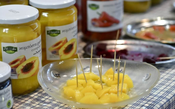 Πρώτη και με διαφορά η ελληνική κομπόστα ροδάκινου στην αγορά της Ν. Κορέας