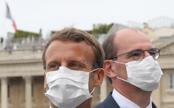 Γαλλία: Υπέρ της υποχρεωτικής χρήσης μάσκας σε κλειστούς δημόσιους χώρους ο Μακρόν 