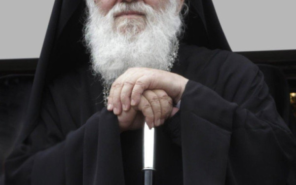 Ασυνόδευτα προσφυγόπουλα στον Αρχιεπίσκοπο Ιερώνυμο