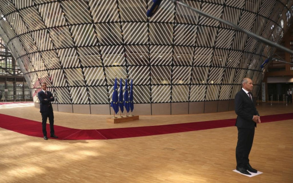 «Ασπιρίνες» θα προτείνει η Κομισιόν στους ηγέτες των 27 για την ενεργειακή κρίση - Τι θα γίνει με το φυσικό αέριο