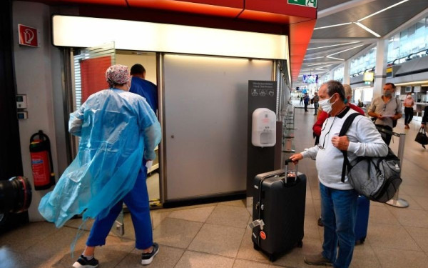 Γερμανία-COVID-19: Θα αρθεί η υποχρέωση για χρήση της μάσκας σε τρένα και τα λεωφορεία	