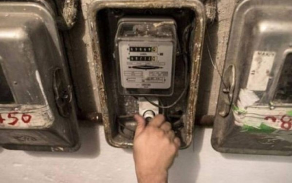 Αττική: Χειροπέδες σε «μαϊμού» ηλεκτρολόγους – Πώς παγίδευαν τα θύματά τους μέσω διαδικτύου