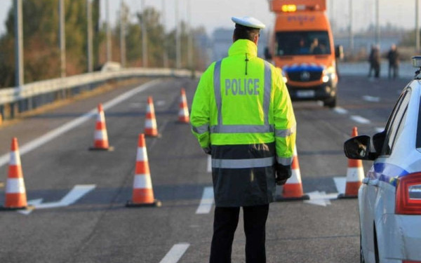 Πάσχα: Σε ισχύ από σήμερα η απαγόρευση κυκλοφορίας φορτηγών άνω των 3,5 τόνων
