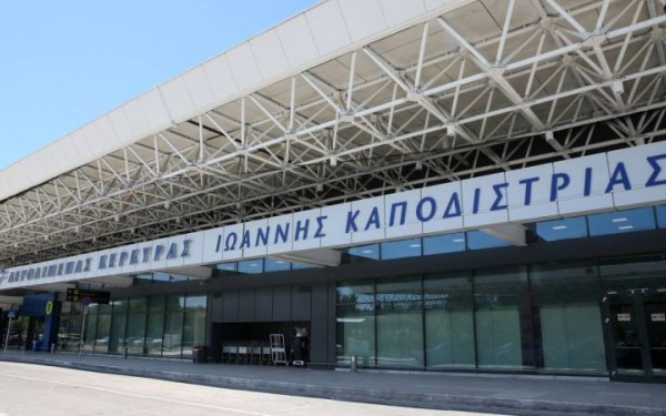 Άρχισε και επίσημα σήμερα η καλοκαιρινή τουριστική σεζόν στην Κέρκυρα