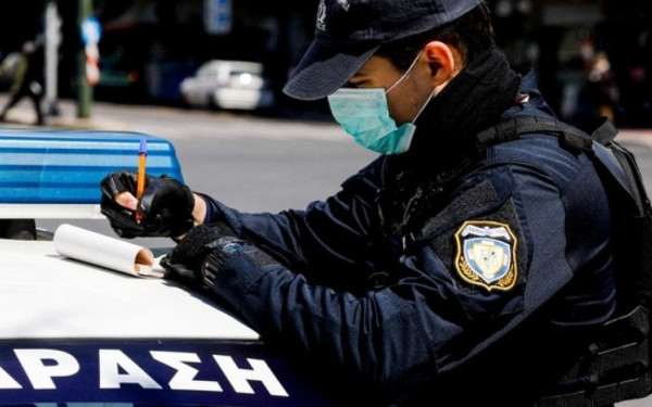 Lockdown: Εκατοντάδες πρόστιμα και τρεις συλλήψεις για μη τήρηση των μέτρων