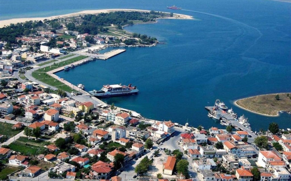 Καβάλα: Το λιμάνι της Κεραμωτής από ψηλά