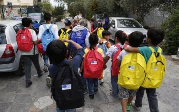 Εκτός σχολείων τα μισά από όλα τα προσφυγόπουλα σχολικής ηλικίας αποκαλύπτει έκθεση του ΟΗΕ