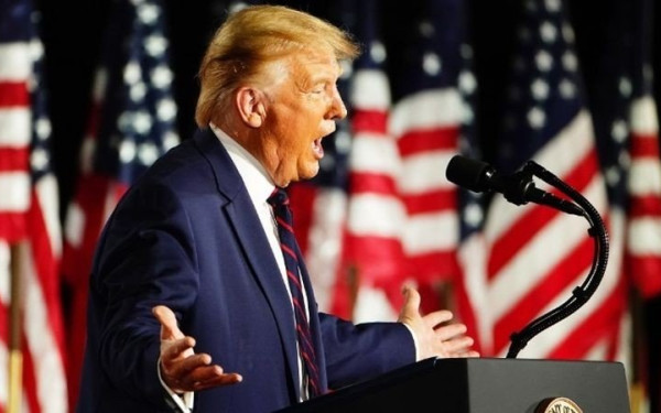 Δίκη Τραμπ: «Δεν είναι παράνομο να προσπαθείς να επηρεάσεις τις εκλογές» είπε ο δικηγόρος του