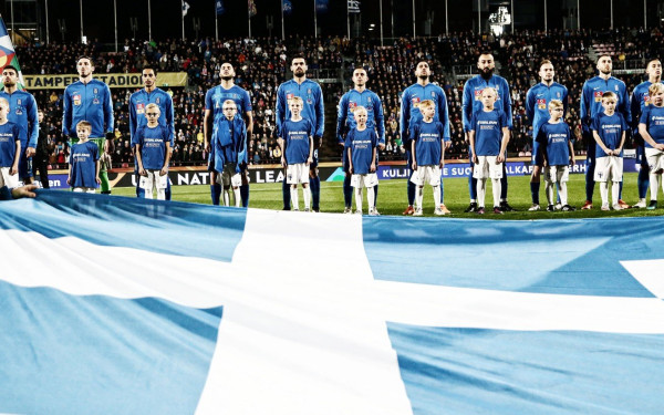 Οι Έλληνες ποδοσφαιριστές συγκεντρώνουν χρήματα για τη δημιουργία ΜΕΘ