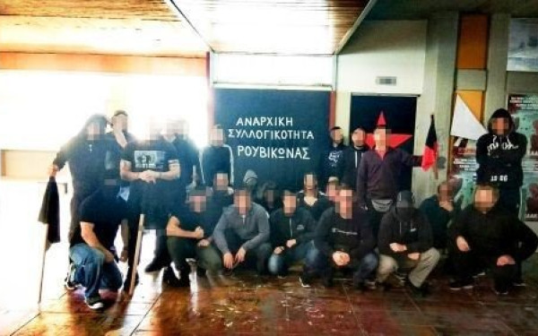 Ο Ρουβίκωνας ανακατέλαβε την αίθουσα 516 της Φιλοσοφικής σχολής