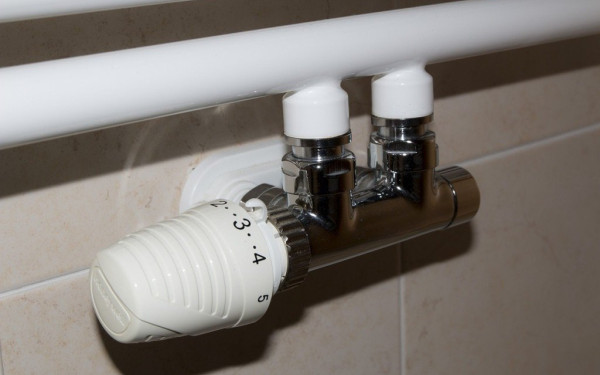 Βήμα - βήμα η αίτηση για επίδομα θέρμανσης - Τα ποσά και οι δικαιούχοι (βίντεο)