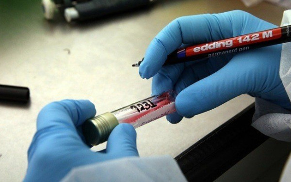 Επικίνδυνη καλοκαιρινή έξαρση του κορονοϊού – Σε ποια δύο νοσοκομεία το 25% των εισαγωγών