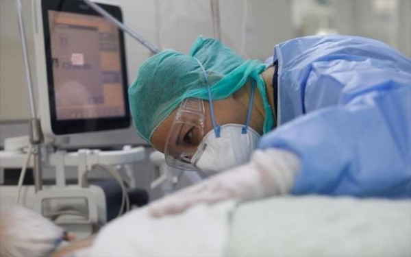 Κορονοϊός: Νέο αρνητικό ρεκόρ με 1.690 κρούσματα και 5 θανάτους σε ένα 24ωρο 