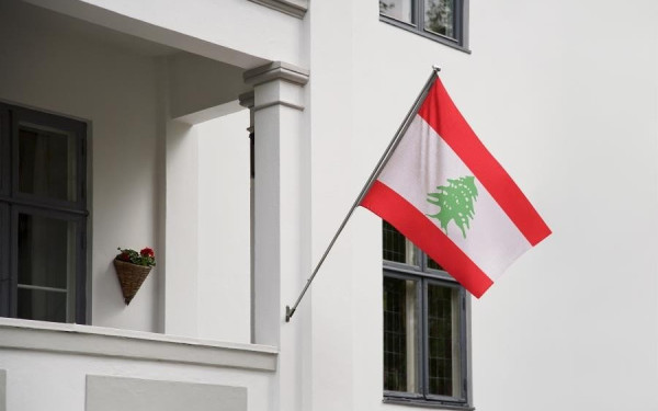 Λίβανος: Καταθέτες έσπασαν και πυρπόλησαν τράπεζες - Nέα πτώση της λιβανέζικης λίρας (βίντεο)