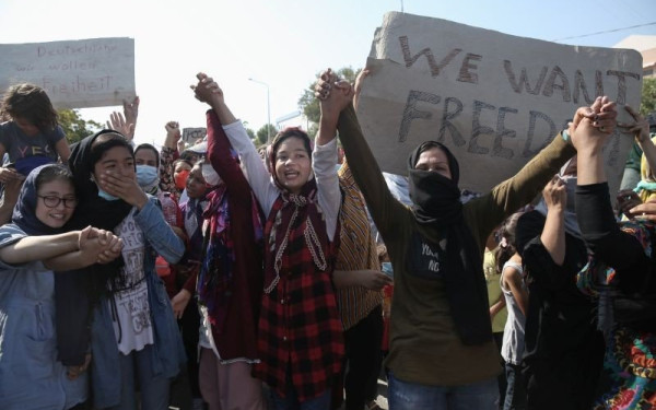 Μυτιλήνη: Διαδήλωση μεταναστών και προσφύγων στο Καρά - Τεπέ