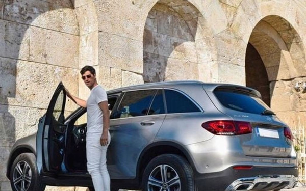 Ο Σ. Ρουβάς διαφήμισε αυτοκίνητο στο Ηρώδειο χωρίς άδεια