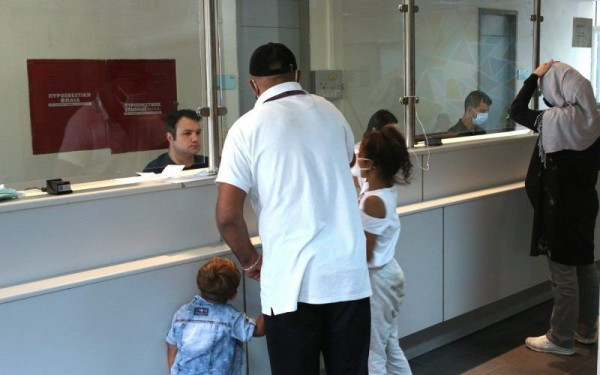 Στοιχεία για τους νόμιμους μετανάστες που διαμένουν στην Ελλάδα ανακοίνωσε το υπουργείο Μετανάστευσης