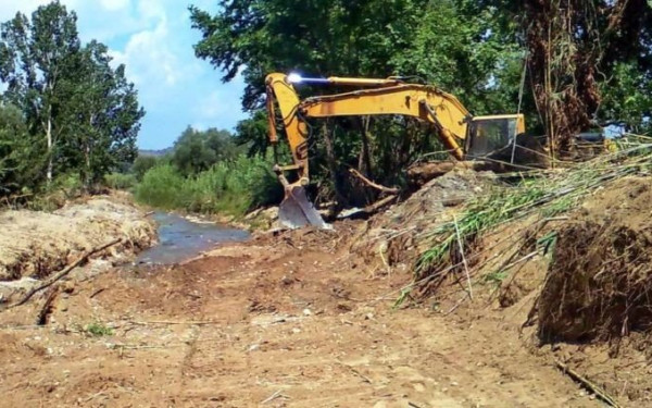 Καθαρίζουν Δενδροπόταμος και ρέματα της πόλης για να μην πνιγεί η Θεσσαλονίκη το χειμώνα