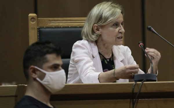 Δίκη Χρυσής Αυγής: Άλλαξε την πρότασή της για τα ελαφρυντικά η εισαγγελέας
