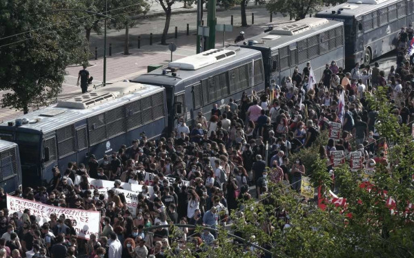 Νέα μεγάλη συγκέντρωση αύριο στο Εφετείο