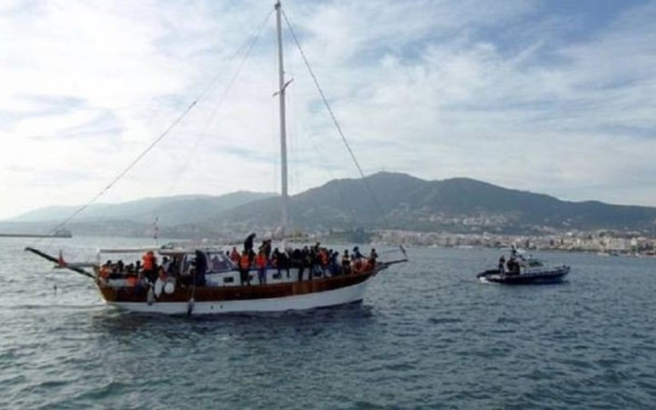 "Στενή η συνεργασία Κομισιόν -ελληνικών αρχών για τις επαναπροωθήσεις μεταναστών", λέει εκπρόσωπος της Επιτροπής