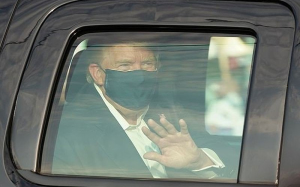 Πώς μπορεί ο Τραμπ να απομακρυνθεί από την εξουσία πριν τη λήξη της θητείας του στις 20 Ιανουαρίου