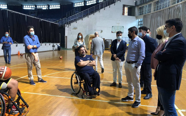 Θεσσαλονίκη: Το μπάσκετ με αμαξίδιο τράβηξε την προσοχή του Λ. Αυγενάκη (βίντεο)