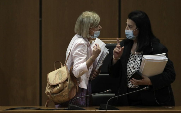 Δίκη Χρυσής Αυγής: Αύριο θα συνεχιστεί η "μάχη" των αναστολών