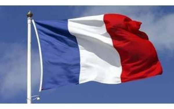  Στα 2,950 τρισ. ευρώ το δημόσιο χρέος της Γαλλίας το 2022